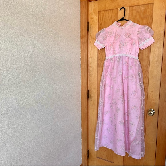 Vintage Size XS/2 Princess Style Pink Floral Maxi Dress with Bow Back - Picture 6 of 9